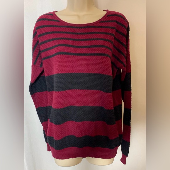 Forever 21 burgundy and black stripe pullover sweater - Picture 3 of 8